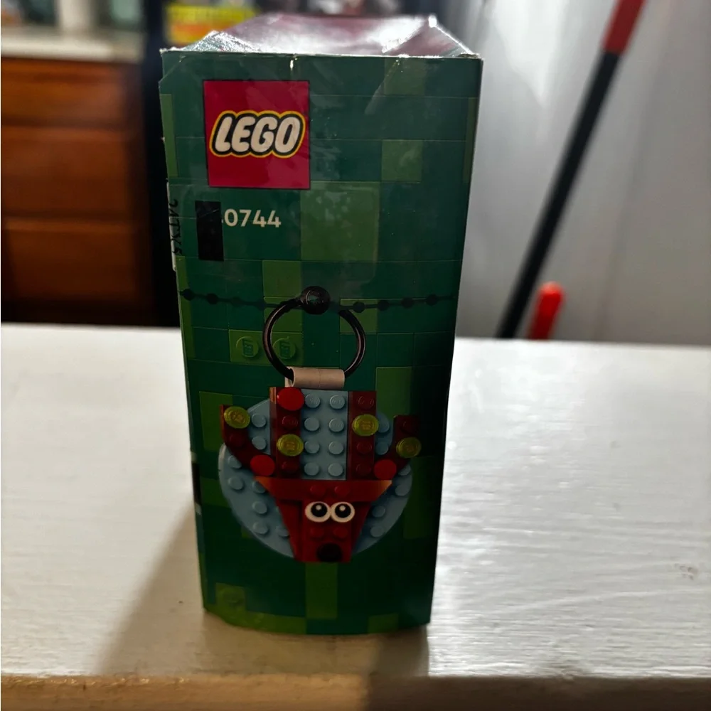 LEGO Festive Ornament Building Set - Red, Green, Blue